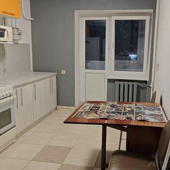 Сдается 1-комнатная квартира, 42 м²
