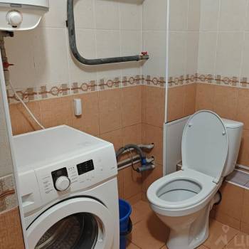 Сдается 1-комнатная квартира, 42 м²