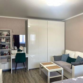 Продается 1-комнатная квартира, 36 м²
