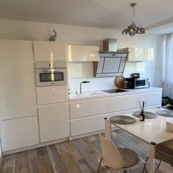 Продается 3-х комнатная квартира, 98 м²