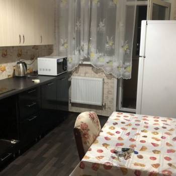 Сдается Многокомнатная квартира, 50 м²