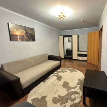 Продается 1-комнатная квартира, 40 м²