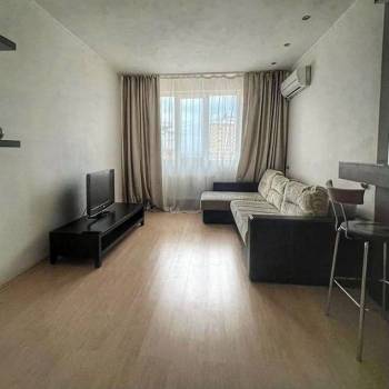 Сдается 1-комнатная квартира, 45 м²