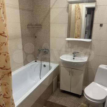 Сдается 1-комнатная квартира, 45 м²