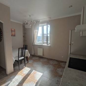 Сдается 1-комнатная квартира, 43 м²