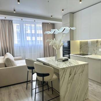 Продается 1-комнатная квартира, 40,7 м²