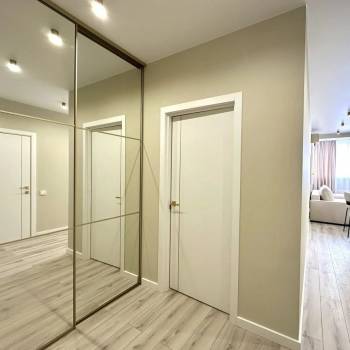 Продается 1-комнатная квартира, 40,7 м²