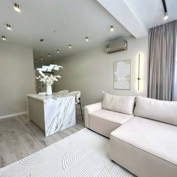 Продается 1-комнатная квартира, 40,7 м²