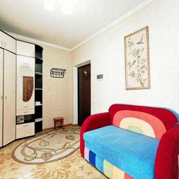 Продается 1-комнатная квартира, 49,3 м²