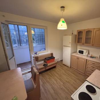 Продается 1-комнатная квартира, 38 м²