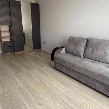 Сдается 1-комнатная квартира, 41 м²