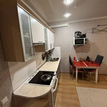 Продается 1-комнатная квартира, 28,8 м²