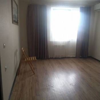 Продается 1-комнатная квартира, 41,7 м²
