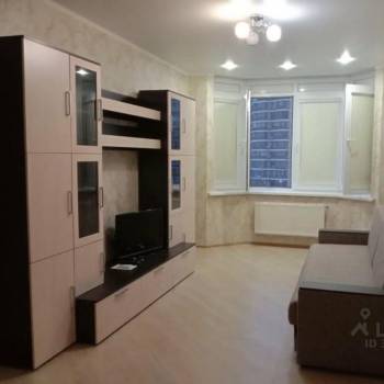 Сдается 1-комнатная квартира, 44 м²