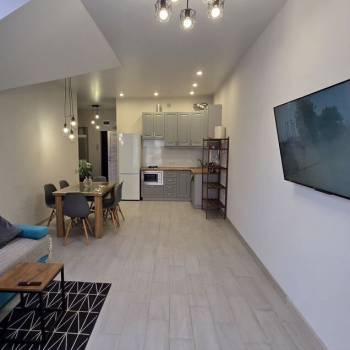 Продается 2-х комнатная квартира, 80 м²