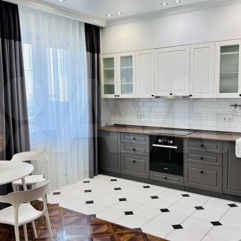 Продается 3-х комнатная квартира, 104 м²