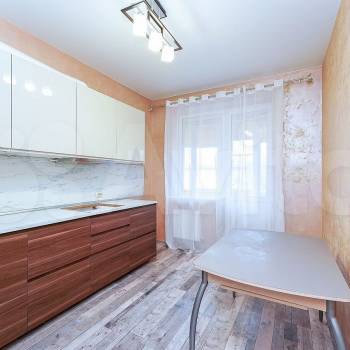 Продается Многокомнатная квартира, 129,4 м²