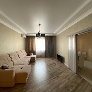 Сдается 2-х комнатная квартира, 86 м²