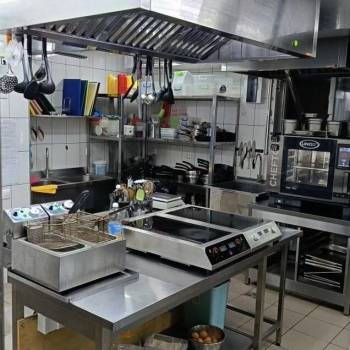 Сдается Нежилое помещение, 180 м²