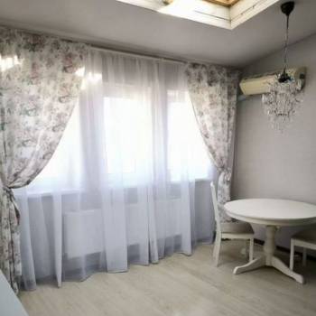 Продается 2-х комнатная квартира, 90 м²