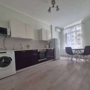 Сдается 1-комнатная квартира, 46 м²