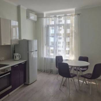 Сдается 1-комнатная квартира, 46 м²