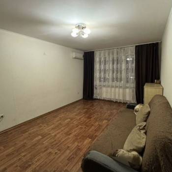 Сдается Многокомнатная квартира, 75 м²