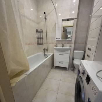 Сдается 1-комнатная квартира, 48 м²