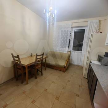 Сдается 1-комнатная квартира, 47 м²