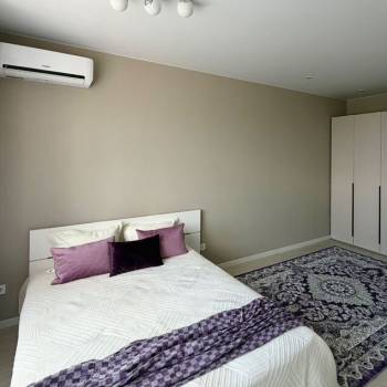 Сдается 1-комнатная квартира, 52 м²