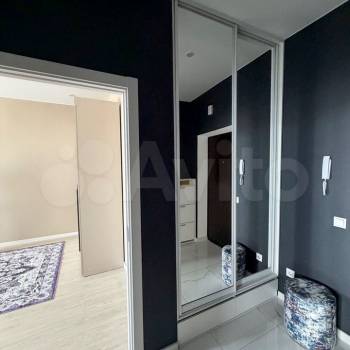 Сдается 1-комнатная квартира, 52 м²