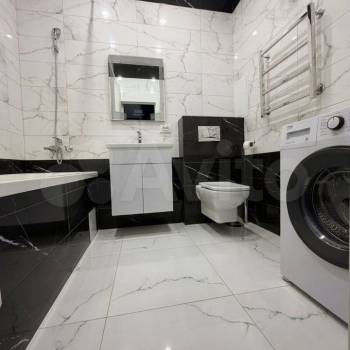 Сдается 1-комнатная квартира, 52 м²
