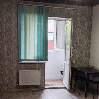 Сдается 1-комнатная квартира, 49 м²