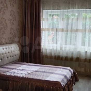 Сдается 1-комнатная квартира, 49 м²