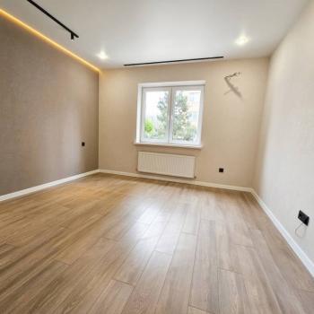 Продается 2-х комнатная квартира, 57 м²