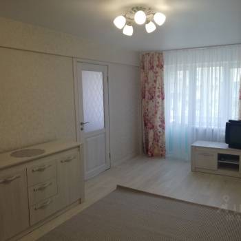 Сдается Многокомнатная квартира, 60 м²