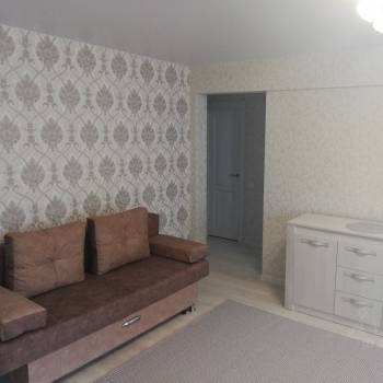 Сдается Многокомнатная квартира, 60 м²
