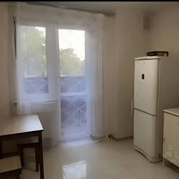 Продается 1-комнатная квартира, 41 м²