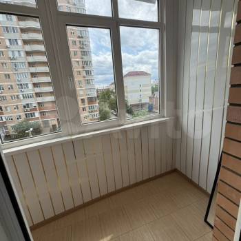 Сдается 1-комнатная квартира, 53 м²