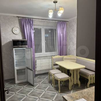 Сдается 2-х комнатная квартира, 71 м²