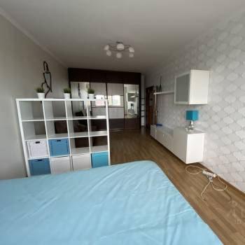 Сдается 1-комнатная квартира, 46,7 м²