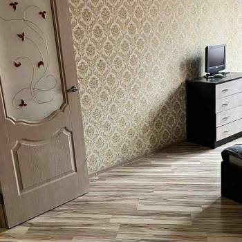 Сдается 1-комнатная квартира, 42 м²