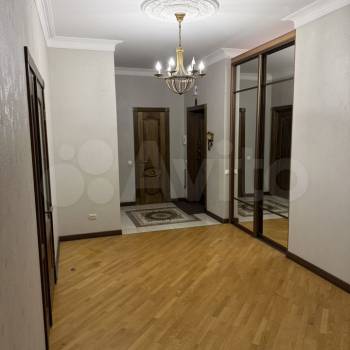 Сдается Многокомнатная квартира, 105 м²