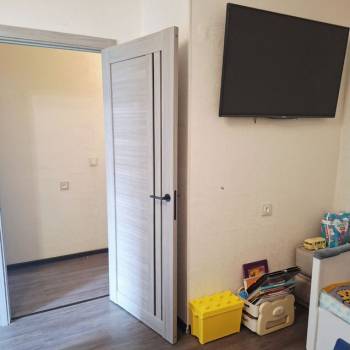 Продается 1-комнатная квартира, 36 м²