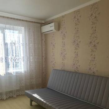 Сдается 1-комнатная квартира, 38 м²