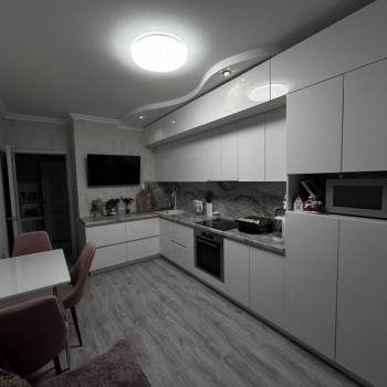 Продается 1-комнатная квартира, 43 м²