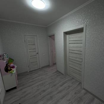 Продается 1-комнатная квартира, 43 м²