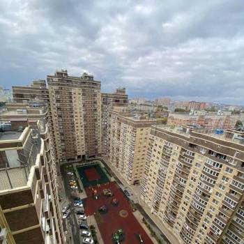 Продается 1-комнатная квартира, 42,5 м²