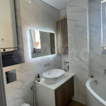 Продается Многокомнатная квартира, 100 м²