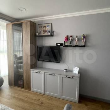 Продается Многокомнатная квартира, 100 м²